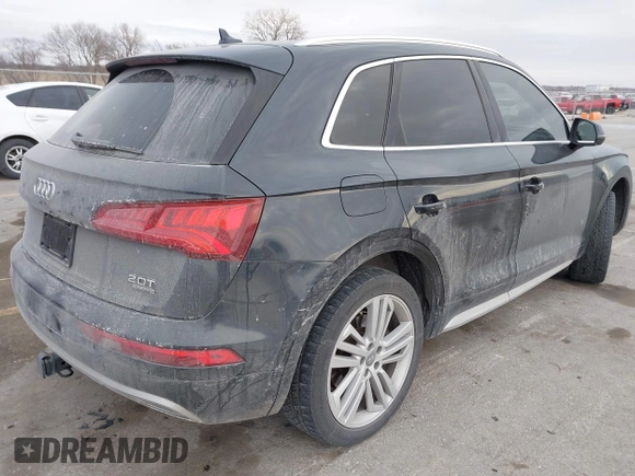 2018 Audi Q5 Prestige with VIN WA1CNAFY3J2160424, listed as a IAAI auction lot 41399936 with 97,775 mi miles. Bid and sale history available at carsss.com. Image 4.