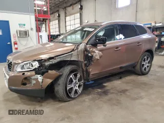 2013 Volvo XC60 T6 z VIN YV4902DZ4D2428785, wystawiony jako Copart lot #48173275 z przebiegiem 159 746 mil mil oraz Szkoda całkowita • Salvage title. Historia ofert i sprzedaży dostępna na DreamBid. Obrazek 1.