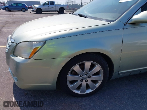 2007 Toyota Avalon XL with VIN 4T1BK36B67U252394, listed as a IAAI auction lot 41978589 with 256,359 mi miles. Bid and sale history available at carsss.com. Image 13.