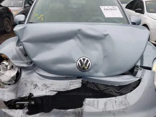 2010 Volkswagen Beetle with VIN 3VWRG3AL6AM008886, listed as a IAAI auction lot 42618429 with 100,264 mi miles and . Bid and sale history available at DreamBid. Image 10.