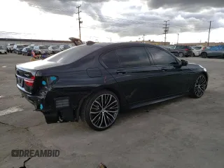 2019 BMW 7 Series 740i with VIN WBA7E2C55KB217499, listed as a Copart auction lot 43136573 with 36,419 mi miles. Bid and sale history available at carsss.com. Image 3.