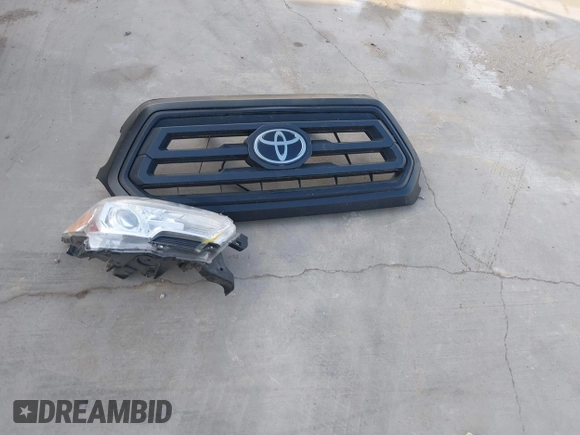 2022 Toyota Tacoma SR with VIN 3TYRX5GNXNT038474, listed as a IAAI auction lot 42090753 with 142,590 mi miles and . Bid and sale history available at DreamBid. Image 12.