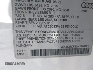 2022 Audi Q3 S line Premium z VIN WA1DECF32N1148121, wystawiony jako IAAI lot #42304046 z przebiegiem 19 547 mil mil oraz . Historia ofert i sprzedaży dostępna na DreamBid. Obrazek 9.