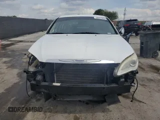 2013 Chrysler 200 Limited with VIN 1C3CCBCG0DN600426, listed as a Copart auction lot 50247225 with 164,088 mi miles and Salvage Title. Bid and sale history available at carsss.com. Image 5.