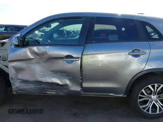 2018 Mitsubishi Outlander ES z VIN JA4AP3AU7JZ001723, wystawiony jako IAAI lot #41945205 z przebiegiem 112 570 mil mil oraz . Historia ofert i sprzedaży dostępna na DreamBid. Obrazek 15.