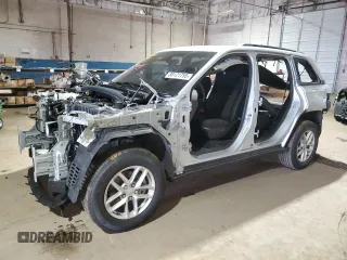 2024 Jeep Grand Cherokee Laredo z VIN 1C4RJHAG5RC179887, wystawiony jako Copart lot #88121755 z przebiegiem Nie podano mil oraz Szkoda całkowita • Salvage title. Historia ofert i sprzedaży dostępna na DreamBid. Obrazek 1.