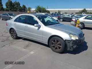 2007 Mercedes-Benz C 280 Luxury z VIN WDBRF54H17A940538, wystawiony jako IAAI lot #42236100 z przebiegiem 147 781 mil mil oraz . Historia ofert i sprzedaży dostępna na DreamBid. Obrazek 1.