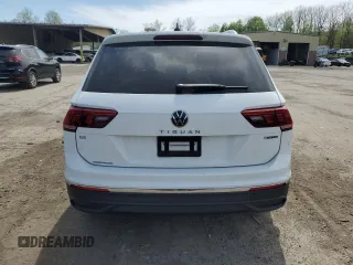 2024 Volkswagen Tiguan SE with VIN 3VVMB7AXXRM077048, listed as a Copart auction lot 54885705 with 9,414 mi miles and Salvage title. Bid and sale history available at DreamBid. Image 6.