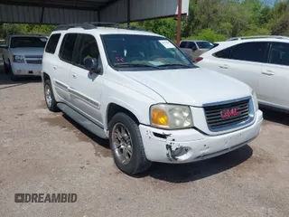 2003 GMC Envoy XL SLE with VIN 1GKES16S036139436, listed as a IAAI auction lot 41929500 with 224,240 mi miles. Bid and sale history available at carsss.com. Image 1.