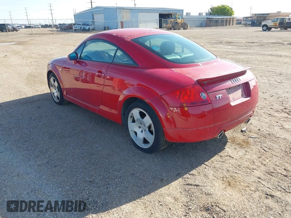 2001 Audi TT z VIN TRUWT28N911007947, wystawiony jako IAAI lot #42078785 z przebiegiem 114 721 mil mil oraz . Historia ofert i sprzedaży dostępna na DreamBid. Obrazek 3.