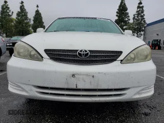 2004 Toyota Camry LE with VIN 4T1BE32K24U335720, listed as a Copart auction lot 51014555 with 190,461 mi miles and Clean Title. Bid and sale history available at carsss.com. Image 5.