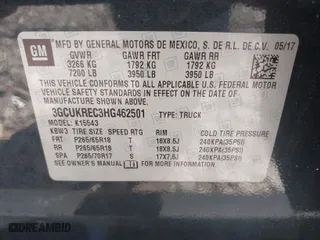 2017 Chevrolet Silverado 1500 LT with VIN 3GCUKREC3HG462501, listed as a IAAI auction lot 42050327 with 183,688 mi miles. Bid and sale history available at carsss.com. Image 9.