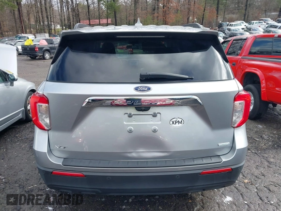 2020 Ford Explorer XLT with VIN 1FMSK7DHXLGB18222, listed as a IAAI auction lot 41541109 with 100,649 mi miles. Bid and sale history available at carsss.com. Image 16.