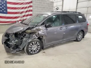 2020 Toyota Sienna XLE Auto Access Seat with VIN 5TDYZ3DC4LS039013, listed as a Copart auction lot 46858545 with 103,103 mi miles and Salvage Title. Bid and sale history available at carsss.com. Image 1.