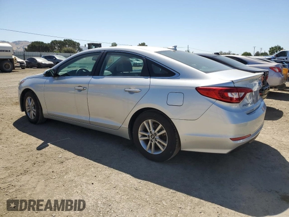 2017 Hyundai Sonata 2.4L z VIN 5NPE24AF6HH539683, wystawiony jako Copart lot #58068535 z przebiegiem 46 585 mil mil oraz Czysty tytuł • Clean title. Historia ofert i sprzedaży dostępna na DreamBid. Obrazek 2.