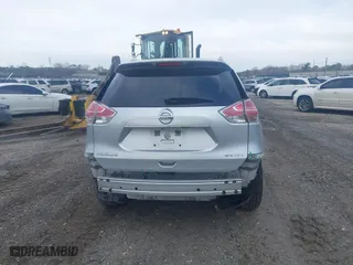 2015 Nissan Rogue SV with VIN KNMAT2MVXFP519053, listed as a IAAI auction lot 41839774 with 136,895 mi miles. Bid and sale history available at carsss.com. Image 16.