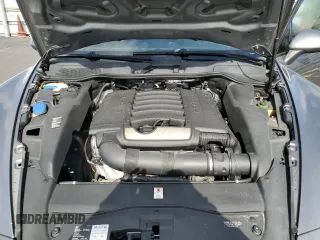 2012 Porsche Cayenne z VIN WP1AA2A23CLA06115, wystawiony jako Copart lot #57224365 z przebiegiem 162 578 mil mil oraz Szkody całkowita. Historia ofert i sprzedaży dostępna na DreamBid. Obrazek 12.