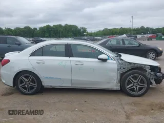 2020 Mercedes-Benz A 220 z VIN WDD3G4FB0LW036562, wystawiony jako IAAI lot #42447595 z przebiegiem 75 612 mil mil oraz . Historia ofert i sprzedaży dostępna na DreamBid. Obrazek 12.