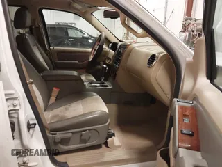 2007 Ford Explorer Eddie Bauer with VIN 1FMEU74E97UB72339, listed as a IAAI auction lot 41790838 with 287,609 mi miles and . Bid and sale history available at DreamBid. Image 5.
