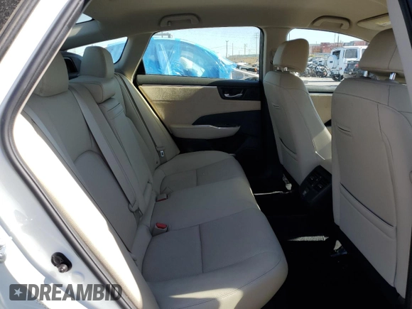 2019 Honda Clarity Plug-In Hybrid Touring with VIN JHMZC5F36KC002431, listed as a Copart auction lot 79758034 with 69,203 mi miles and Salvage Title. Bid and sale history available at carsss.com. Image 10.