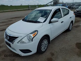 2016 Nissan Versa S Plus with VIN 3N1CN7AP1GL880161, listed as a IAAI auction lot 42147877 with 188,673 mi miles. Bid and sale history available at carsss.com. Image 2.