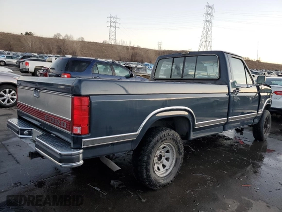 1986 Ford F-150 with VIN 1FTEF14N2GPA89930, listed as a Copart auction lot 43658645 with 87,219 mi miles and Clean Title. Bid and sale history available at carsss.com. Image 3.