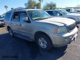 2004 Lincoln Navigator Luxury with VIN 5LMFU27R34LJ42774, listed as a IAAI auction lot 41959816 with 0 mi miles. Bid and sale history available at carsss.com. Image 13.