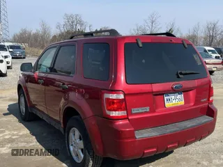2008 Ford Escape XLT with VIN 1FMCU931X8KD40679, listed as a Copart auction lot 58637585 with 135,391 mi miles and Clean title. Bid and sale history available at DreamBid. Image 3.