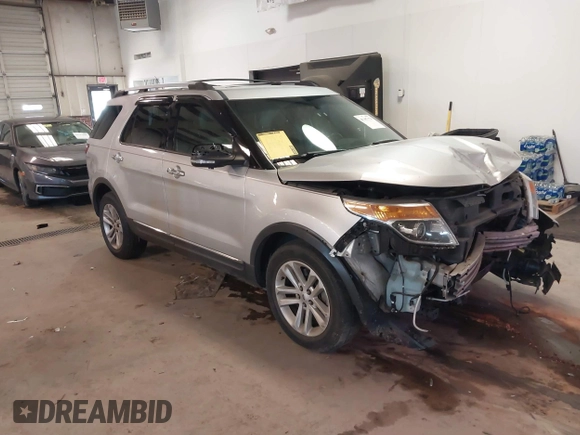 2014 Ford Explorer XLT with VIN 1FM5K7D89EGA52570, listed as a IAAI auction lot 41307178 with 286,243 mi miles and . Bid and sale history available at DreamBid. Image 1.
