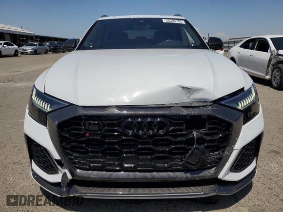 2021 Audi RS Q8 z VIN WU1ARBF19MD042271, wystawiony jako Copart lot #55304785 z przebiegiem 23 560 mil mil oraz Szkody całkowita. Historia ofert i sprzedaży dostępna na DreamBid. Obrazek 5.