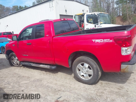 2010 Toyota Tundra 4WD Truck with VIN 5TFUY5F19AX138345, listed as a IAAI auction lot 41929871 with 156,230 mi miles. Bid and sale history available at carsss.com. Image 14.