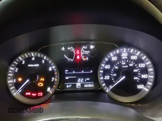 2015 Nissan Sentra SL z VIN 3N1AB7AP3FY345821, wystawiony jako IAAI lot #42319371 z przebiegiem 66 983 mil mil oraz . Historia ofert i sprzedaży dostępna na DreamBid. Obrazek 7.