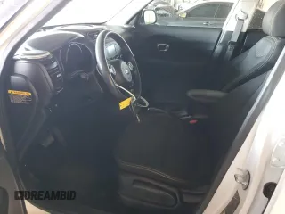 2016 Kia Soul + z VIN KNDJP3A55G7323408, wystawiony jako Copart lot #57356315 z przebiegiem 120 658 mil mil oraz Czysty tytuł • Clean title. Historia ofert i sprzedaży dostępna na DreamBid. Obrazek 7.