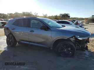 2022 Buick Envision Essence with VIN LRBFZPR4XND021791, listed as a Copart auction lot 85092814 with 27,214 mi miles and Salvage Title. Bid and sale history available at carsss.com. Image 4.