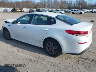 2020 Kia Optima LX with VIN 5XXGT4L3XLG424520, listed as a IAAI auction lot 41663821 with 85,960 mi miles. Bid and sale history available at carsss.com. Image 3.