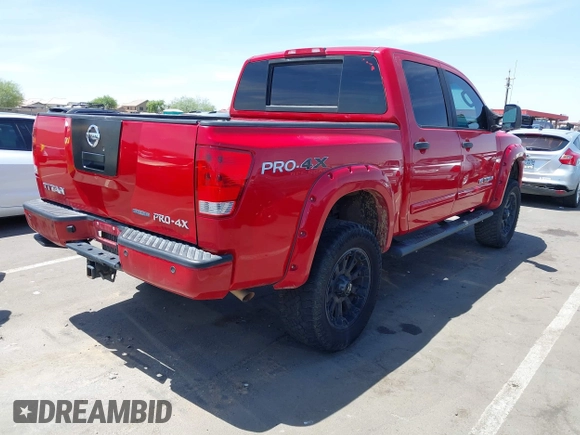 2011 Nissan Titan Pro-4X z VIN 1N6BA0ECXBN317554, wystawiony jako IAAI lot #42310942 z przebiegiem 152 264 mil mil oraz . Historia ofert i sprzedaży dostępna na DreamBid. Obrazek 4.
