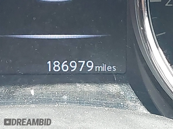 2017 Nissan Rogue SV with VIN JN1BJ1CP7HW020567, listed as a IAAI auction lot 42039374 with 186,979 mi miles and . Bid and sale history available at DreamBid. Image 15.