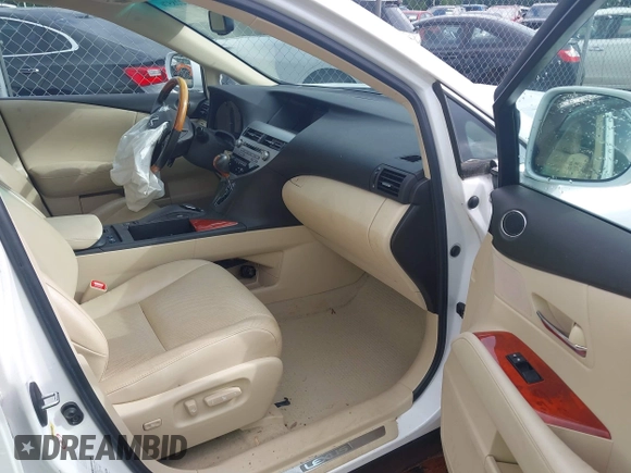 2011 Lexus RX 350 z VIN 2T2BK1BA6BC092170, wystawiony jako IAAI lot #42228576 z przebiegiem 106 828 mil mil oraz . Historia ofert i sprzedaży dostępna na DreamBid. Obrazek 5.
