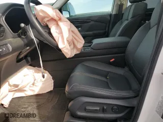 2024 Honda Pilot Touring with VIN 5FNYG1H7XRB017067, listed as a Copart auction lot 51317195 with 12,538 mi miles and Salvage Title. Bid and sale history available at carsss.com. Image 7.