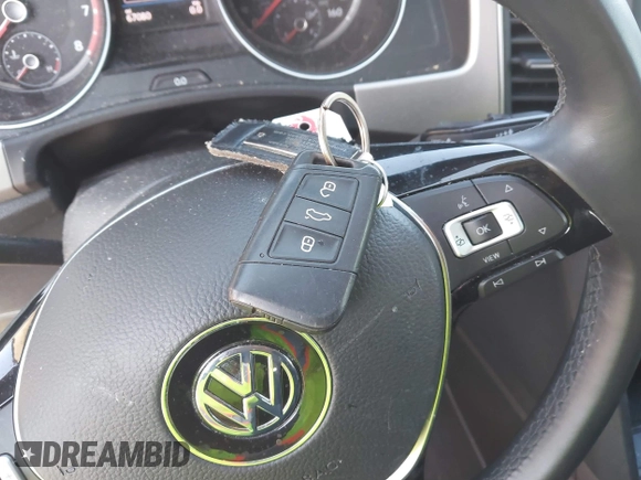 2019 Volkswagen Atlas SE with VIN 1V2DR2CA4KC617439, listed as a IAAI auction lot 41681309 with 67,080 mi miles and . Bid and sale history available at DreamBid. Image 11.