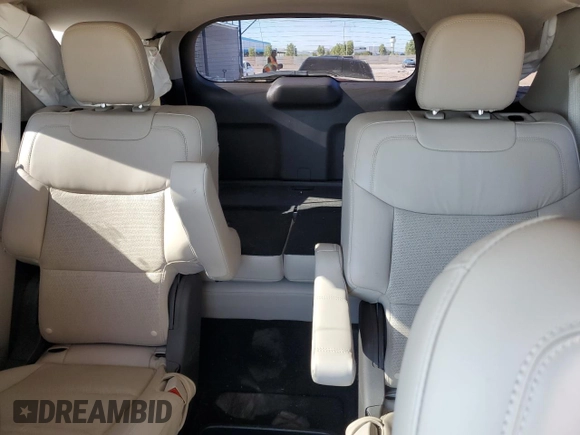 2020 Ford Explorer Platinum z VIN 1FM5K8HC0LGB54177, wystawiony jako Copart lot #62171445 z przebiegiem 37 567 mil mil oraz Szkoda całkowita • Salvage title. Historia ofert i sprzedaży dostępna na DreamBid. Obrazek 10.