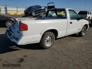 1997 GMC Sonoma SLS with VIN 1GTCS14X1VK519011, listed as a Copart auction lot 75928784 with 173,311 mi miles and Salvage Title. Bid and sale history available at carsss.com. Image 3.