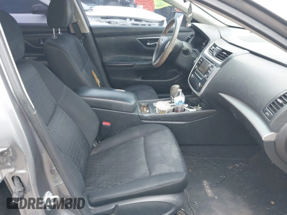 2017 Nissan Altima SV with VIN 1N4AL3AP6HC190962, listed as a IAAI auction lot 41506605 with 137,721 mi miles and . Bid and sale history available at carsss.com. Image 5.