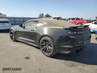 2022 Chevrolet Camaro ZL1 with VIN 1G1FK1R60N0128613, listed as a Copart auction lot 76569064 with 9,577 mi miles and Clean Title. Bid and sale history available at carsss.com. Image 2.