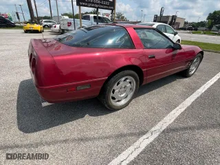1993 Chevrolet Corvette with VIN 1G1YY23PXP5104890, listed as a Copart auction lot 82262124 with 82,698 mi miles and Clean Title. Bid and sale history available at carsss.com. Image 4.
