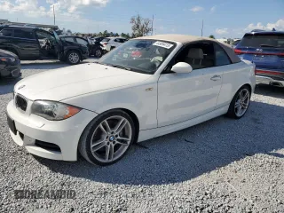 2009 BMW 1 Series 135i with VIN WBAUN93519VK41139, listed as a Copart auction lot 44959415 with 70,895 mi miles and Salvage Title. Bid and sale history available at DreamBid. Image 1.