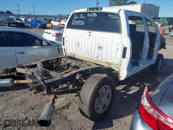 2013 Toyota Tundra 4WD Truck with VIN 5TFDW5F12DX299162, listed as a IAAI auction lot 41829577 with 1 mi miles. Bid and sale history available at carsss.com. Image 4.