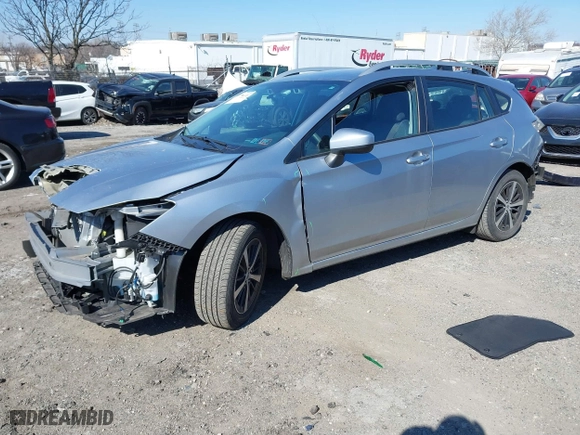 2022 Subaru Impreza Premium with VIN 4S3GTAV69N3709427, listed as a IAAI auction lot 41708511 with 25,652 mi miles. Bid and sale history available at carsss.com. Image 2.