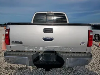 2008 Ford F-250 XL with VIN 1FTSW21R48EC48430, listed as a Copart auction lot 56991715 with 188,882 mi miles and Salvage title. Bid and sale history available at DreamBid. Image 6.