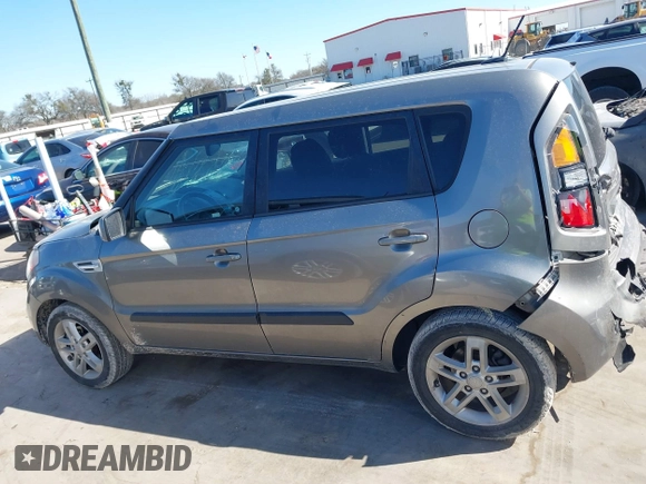 2011 Kia Soul + with VIN KNDJT2A23B7288341, listed as a IAAI auction lot 41722278 with 135,324 mi miles. Bid and sale history available at carsss.com. Image 14.
